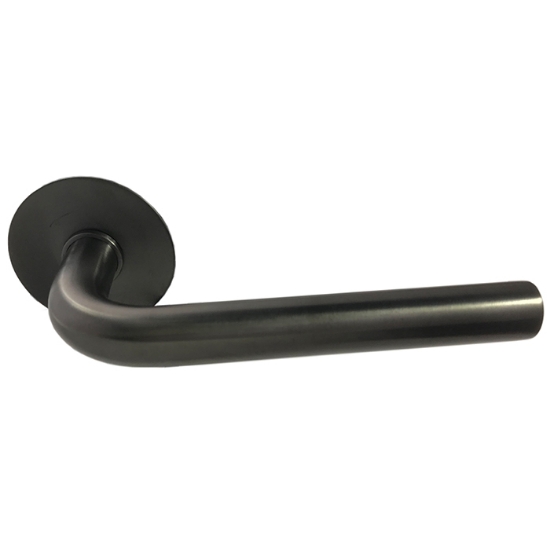 Trycke 416J 16mm med vredskylt dt. 36-48mm rostfri PVD.Mattsvart